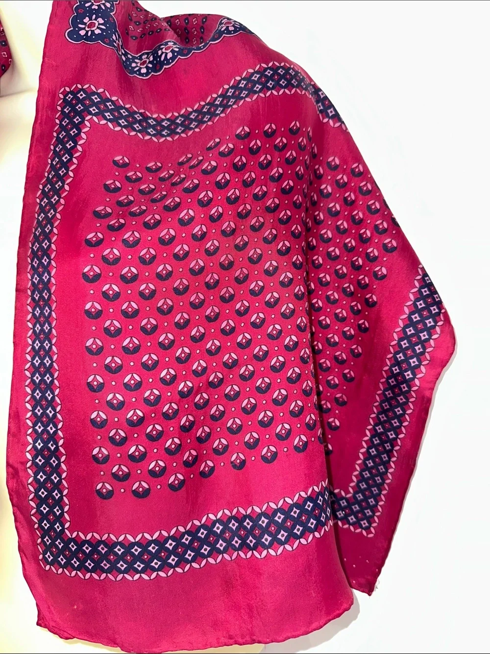 Vintage 60s Fuchsia, Navy Blue & Pink Bandanna -Print Rayon/Silk‎ Scarf
